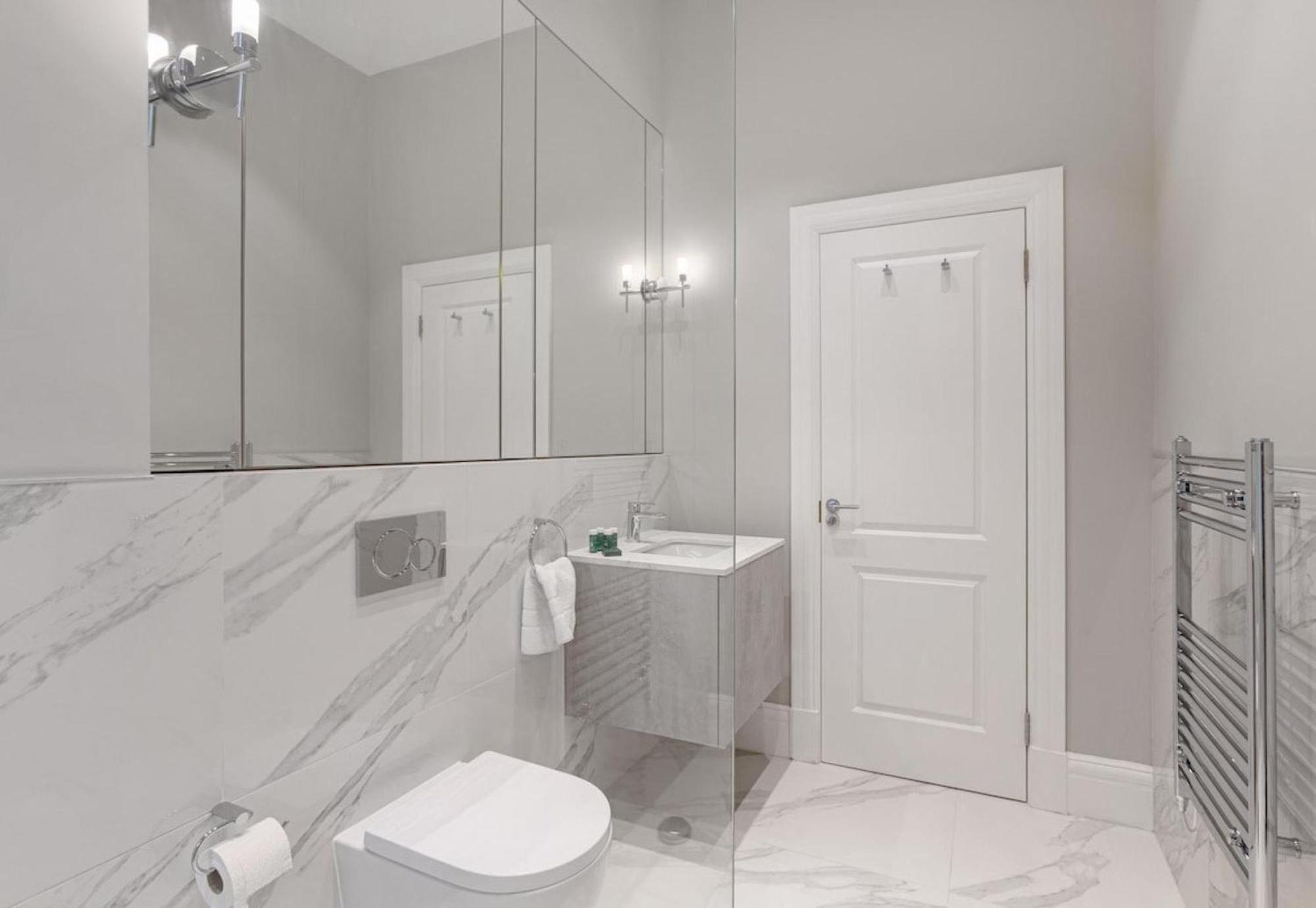 Collingham * London